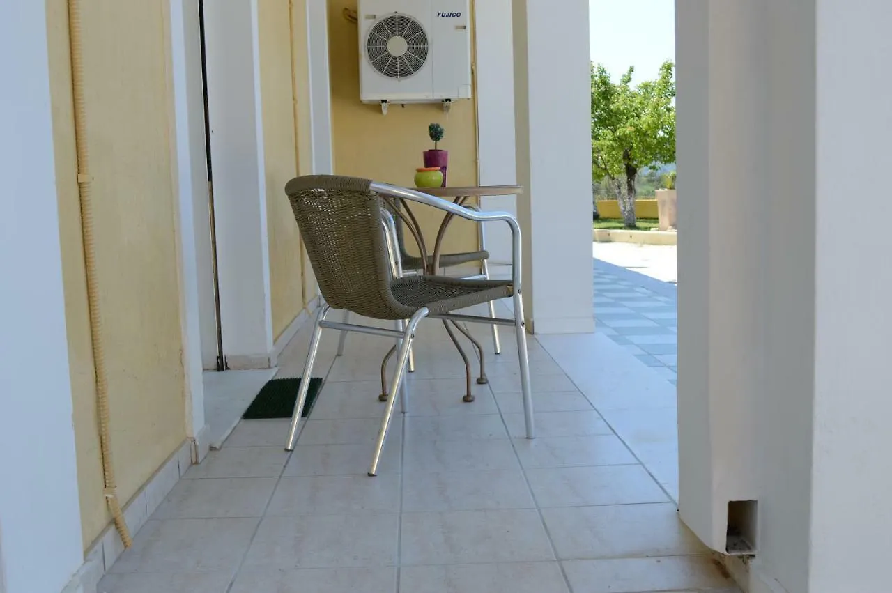 דירה ארגוסטולי Acqui Villa